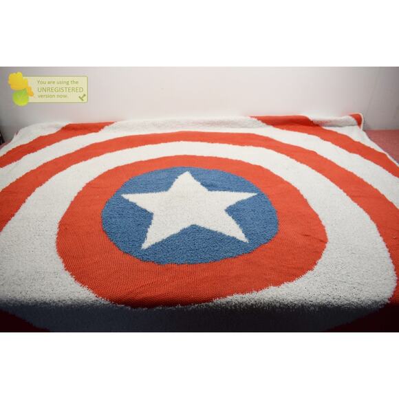 Pillowfort Marvel Captain America Shield Knit Kids' 50x60 Throw Blanket (Marks)* - Picture 1 of 8